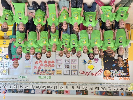OŠ Šentvid pri Stični 2. a z učiteljico Jano Grabljevec